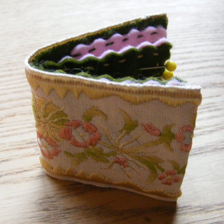 Ribbon Needlebook